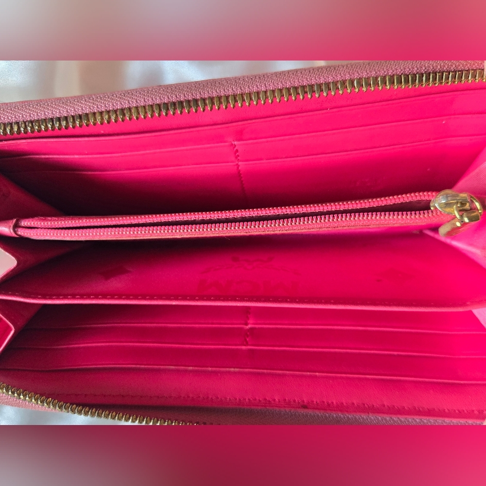 MCM Visetos Pink and Tan Zippy Wallet - Picture 7 of 14